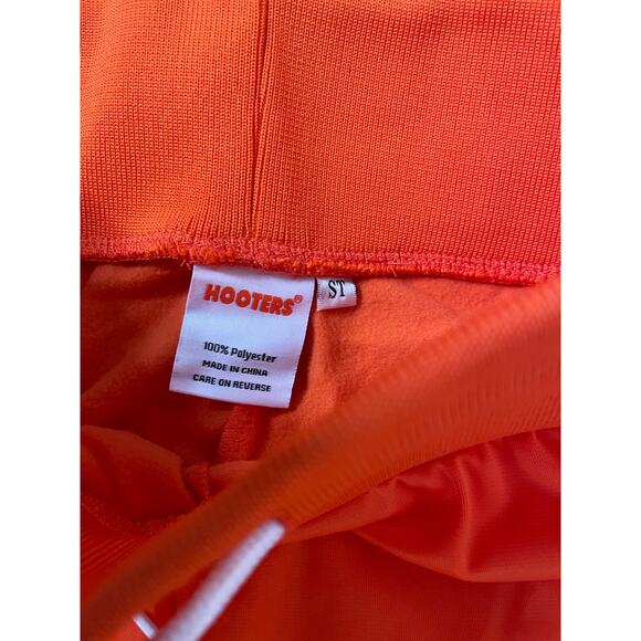 B26 New Women’s Hooters rare Vintage Tracksuit Pants size Small/Tall - Picture 5 of 5